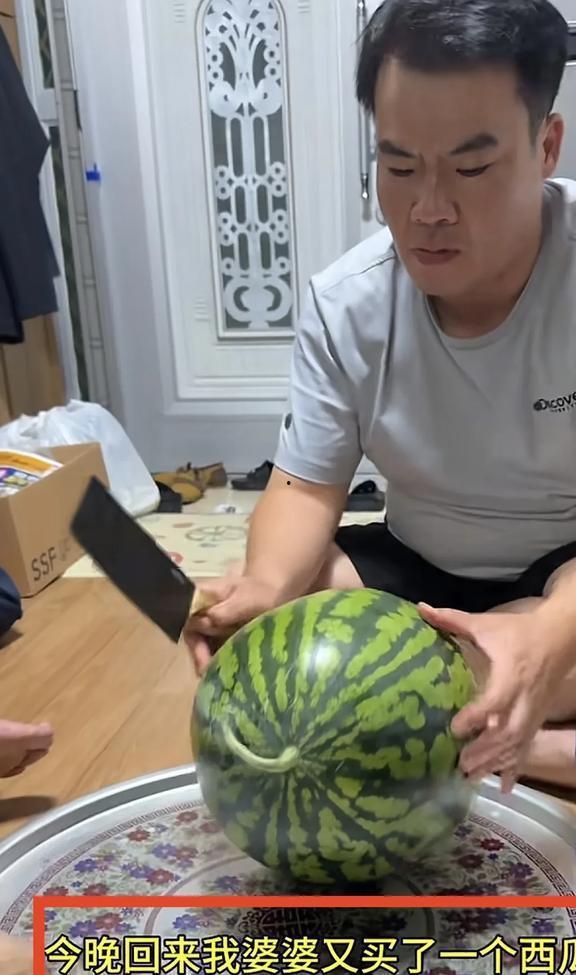 吃真瓜的视频大全,揭秘热门吃瓜瞬间，笑料百出！