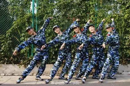 西北民大军训跳舞视频吃瓜,民大军训视频燃爆吃瓜群众