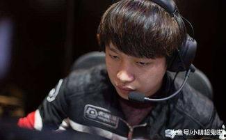 厂长的傻儿子吃瓜视频,笑料百出引网友热议