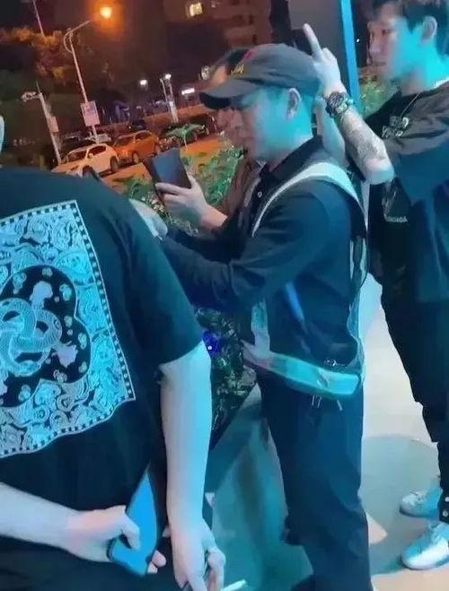 厦门某酒吧吃瓜视频大全,一网打尽热门视频集锦