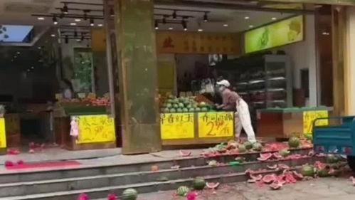 围观吵架吃瓜视频播放,火爆视频背后的吵架风波