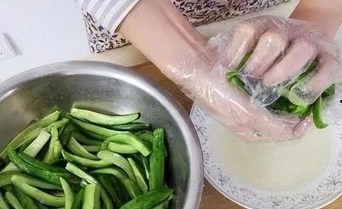 丰收瓜如何切成丝吃的视频,轻松学会丝滑口感