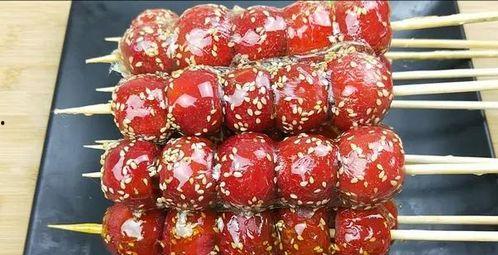 吃酸瓜糖葫芦视频,尽享糖葫芦美味时光